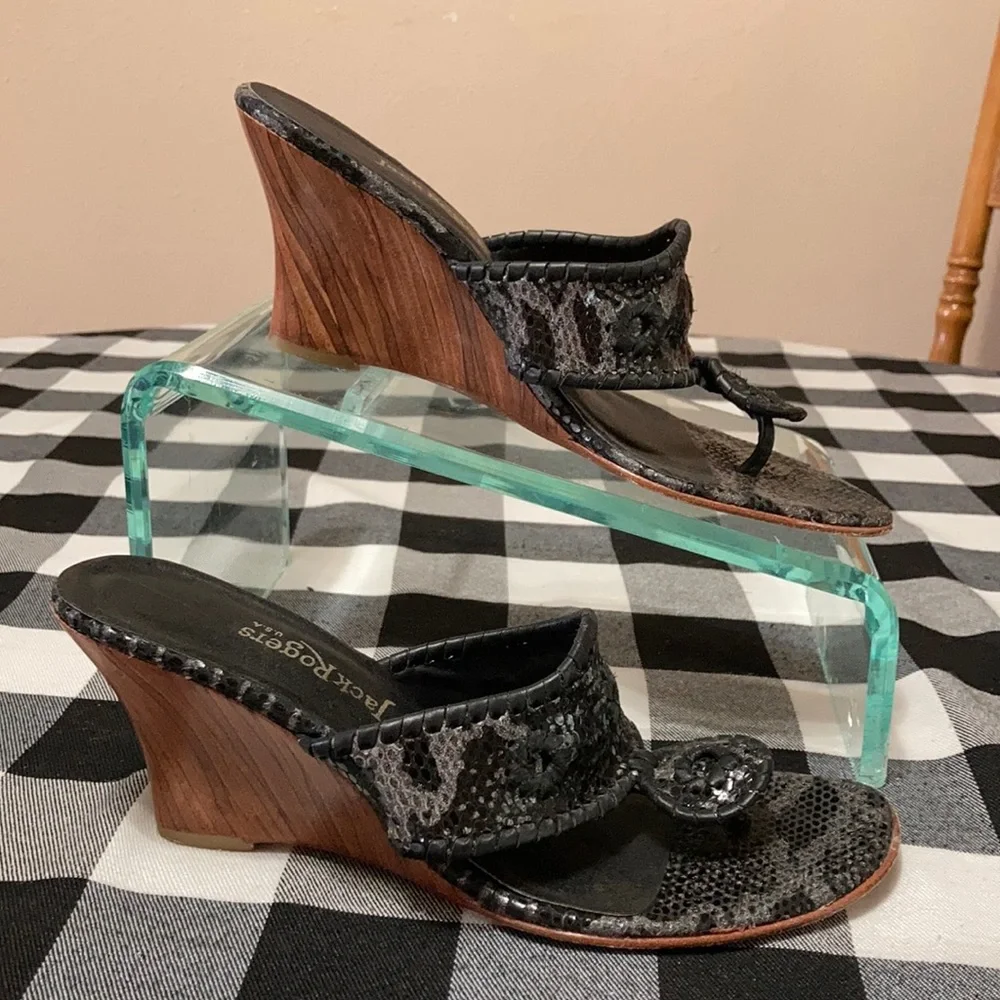 Jack Rodgers USA Leather Wedge Thong Sandal Shoes Sequin Reptile Gray Black 7.5